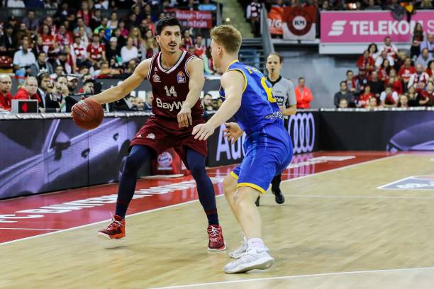 更是一种对 更是一种对