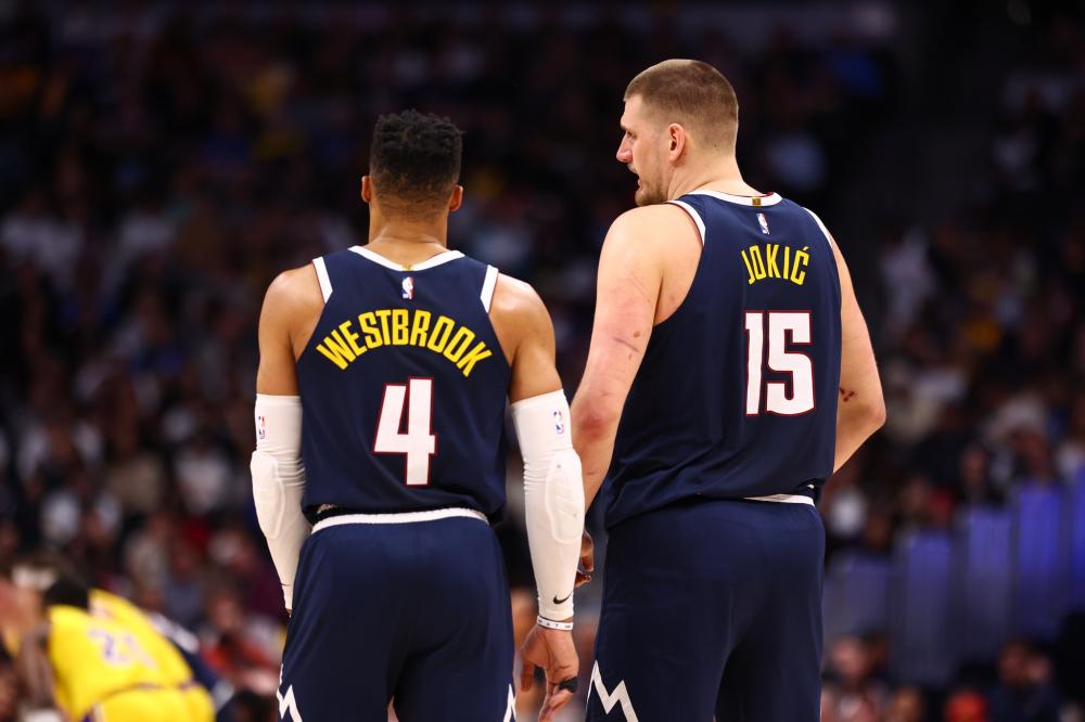 网前配合逐 网前配合逐